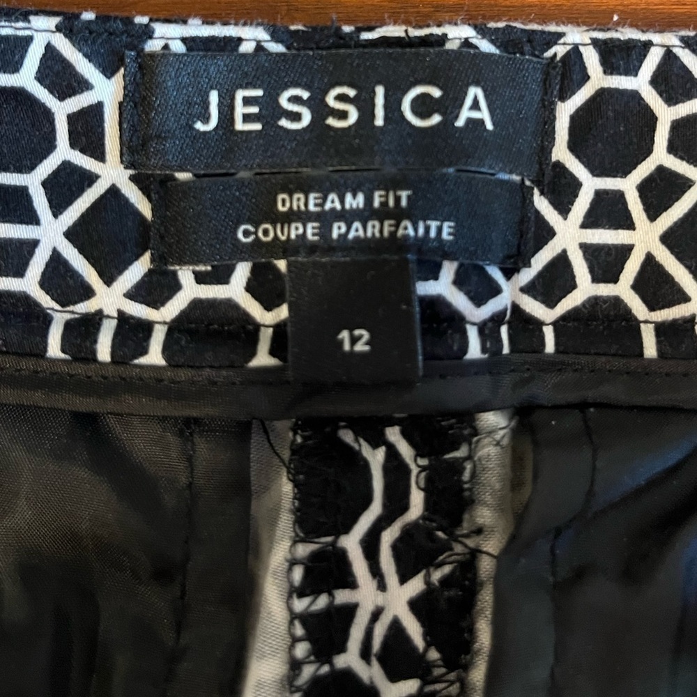 JESSICA Dream Fit Black & White Bermuda Shorts 12 - Picture 4 of 7